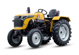 Heavy-Duty Agricultural Tractor – High Performance Farming Machine